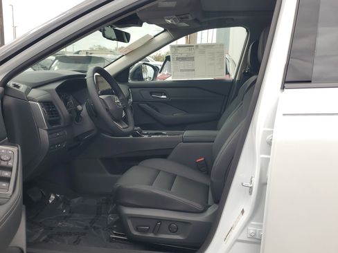 New 2026 Nissan Rogue SV image 12