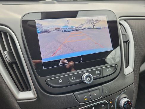 Used 2023 Chevrolet Malibu LT image 21