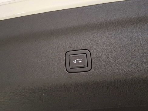 Used 2023 Chevrolet Tahoe Premier image 29