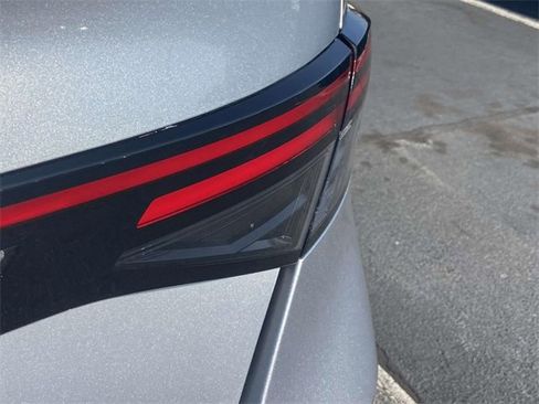 Used 2025 Honda Accord LX image 9