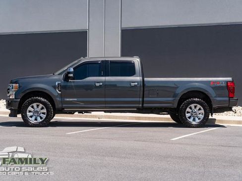 Used 2020 Ford F350 Platinum AWD/4WD image 4