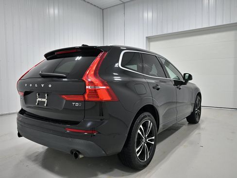 Used 2018 Volvo XC60 T5 Momentum w/ Vision Package AWD/4WD image 34