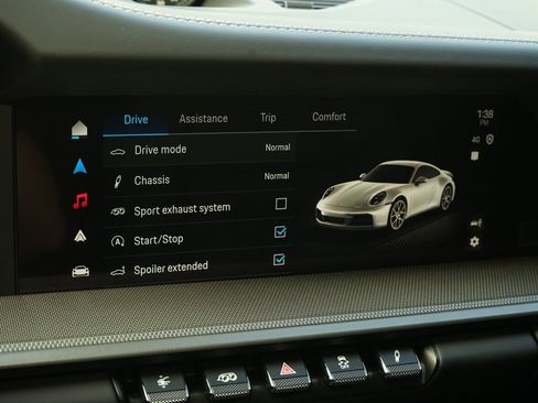 Used 2025 Porsche 911 Carrera image 18