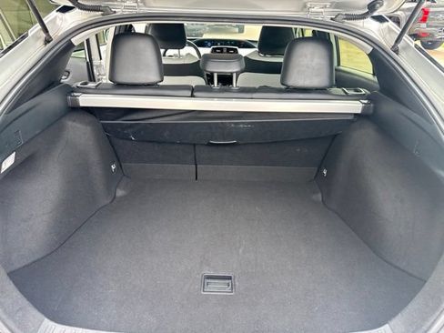 Used 2022 Toyota Prius XLE FWD image 26