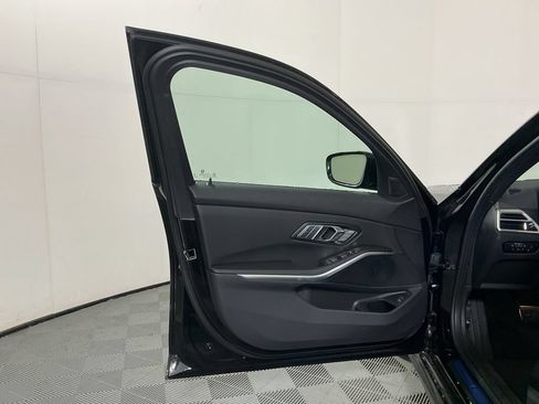 New 2026 BMW 330i Sedan w/ M Sport Package RWD image 19
