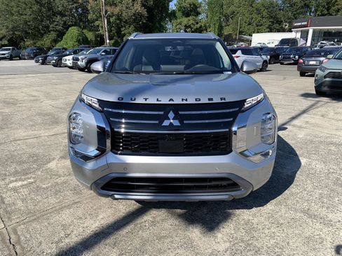 New 2025 Mitsubishi Outlander SEL image 3