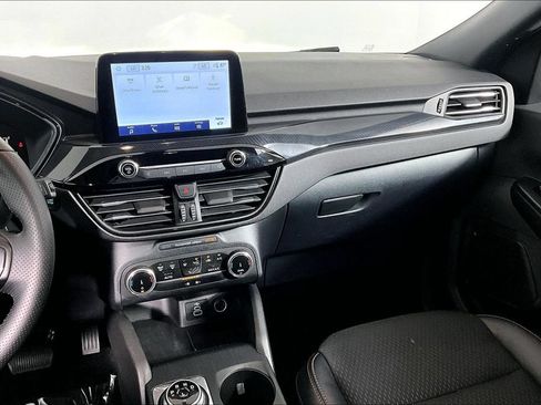 Used 2025 Ford Escape ST-Line FWD image 6