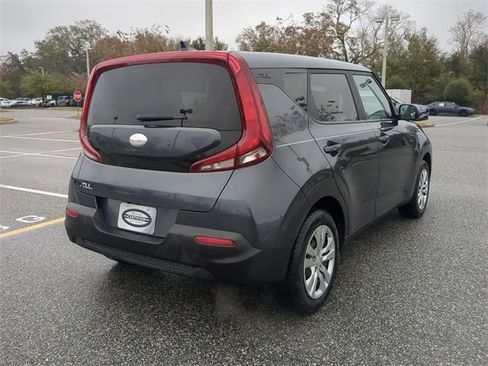 Used 2020 Kia Soul LX image 4