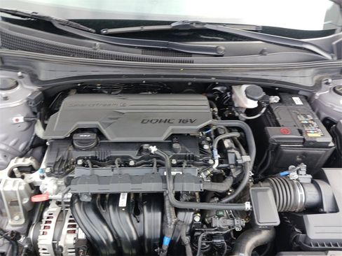 Used 2024 Hyundai Elantra SEL w/ Convenience Package image 14