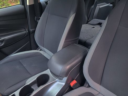 Used 2015 Ford Escape S FWD image 37