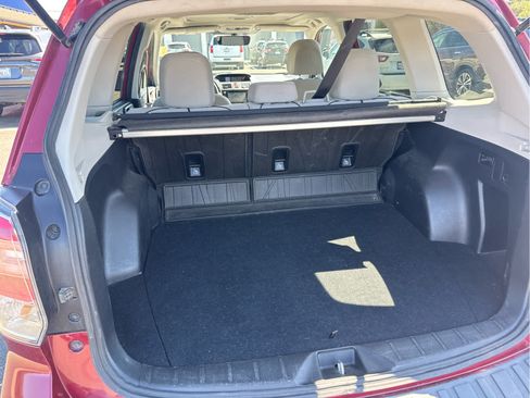 Used 2017 Subaru Forester 2.5i Premium w/ All-Weather Package AWD/4WD image 9