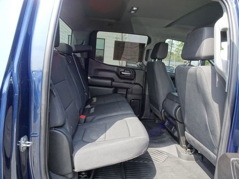 Used 2021 Chevrolet Silverado 1500 Custom Trail Boss w/ LPO, Dark Essentials Package image 17