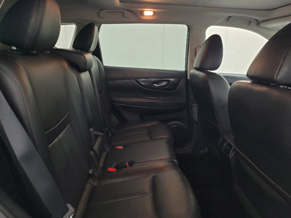 Used 2018 Nissan Rogue SL w/ Premium Package AWD/4WD image 19