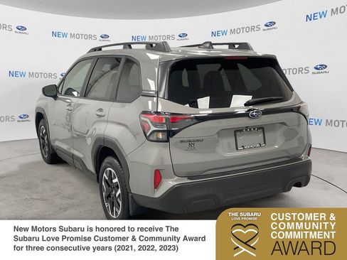 New 2025 Subaru Forester Premium image 2
