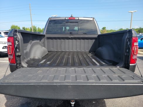 Used 2022 RAM 1500 Limited w/ Body Color Bumper Group AWD/4WD image 8