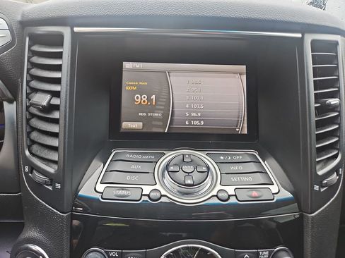 Used 2017 INFINITI QX70 AWD image 19