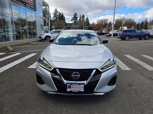 Used 2023 Nissan Maxima SV w/ Floor Mat Group image 3