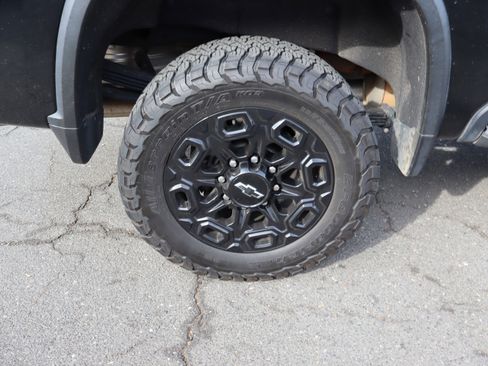 Used 2024 Chevrolet Silverado 2500 High Country w/ Midnight Edition image 41