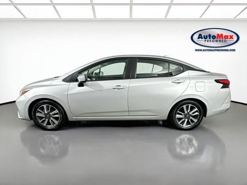 Used 2023 Nissan Versa SV FWD image 8