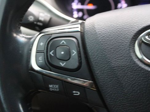 Used 2016 Toyota Avalon Touring FWD image 13