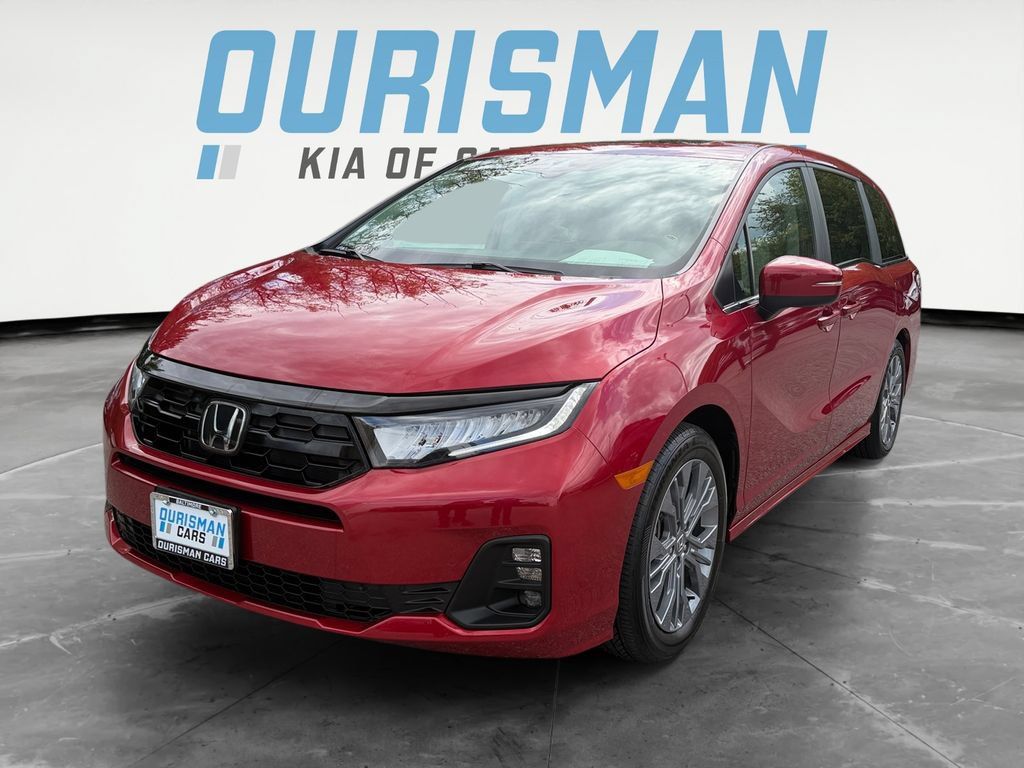 Used 2025 Honda Odyssey Touring image 2