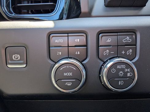 New 2026 GMC Sierra 1500 AT4 w/ AT4 Premium Package AWD/4WD image 30