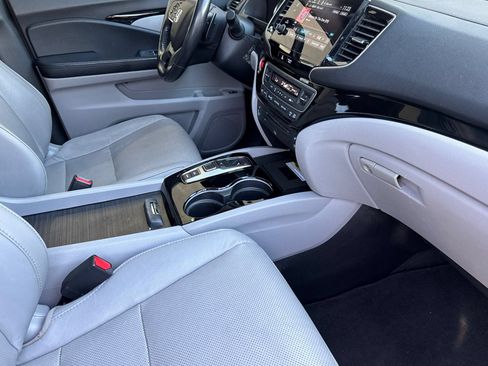 Used 2019 Honda Pilot Elite image 19