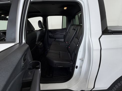 Used 2025 Honda Ridgeline TrailSport image 7