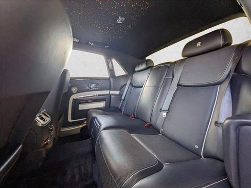 Used 2018 Rolls-Royce Ghost image 22