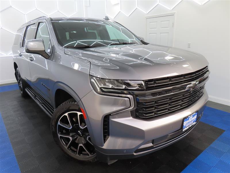Used 2022 Chevrolet Suburban RST w/ Luxury Package RWD image 5