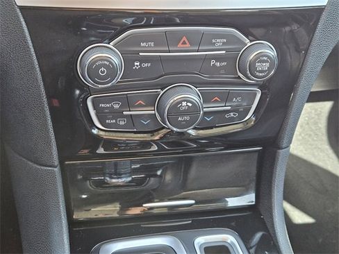 Used 2023 Chrysler 300 Touring L w/ Popular Equipment Group image 19