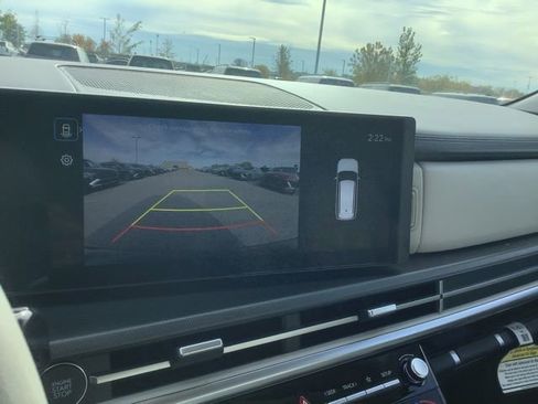 Certified 2025 Hyundai Santa Fe SEL image 31