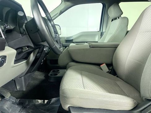 Used 2017 Ford F150 XLT w/ Equipment Group 301A Mid image 5