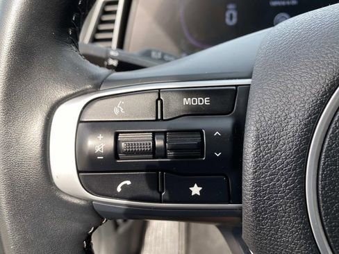 Used 2024 Kia Sportage EX AWD/4WD image 17