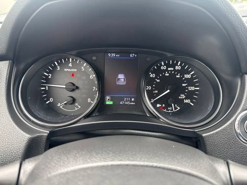 Used 2020 Nissan Rogue SV AWD/4WD image 30