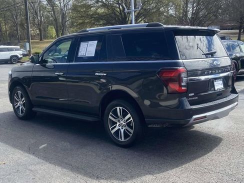 Used 2024 Ford Expedition Limited image 5