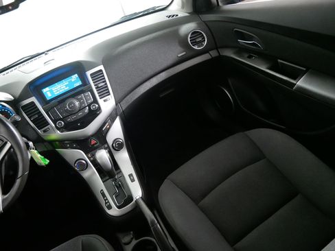 Used 2012 Chevrolet Cruze Eco FWD image 11