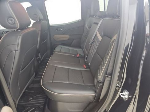 New 2026 GMC Canyon Denali image 11