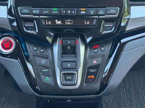 Certified 2024 Honda Odyssey Elite image 16