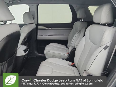 Used 2025 Hyundai Palisade SEL AWD/4WD image 29
