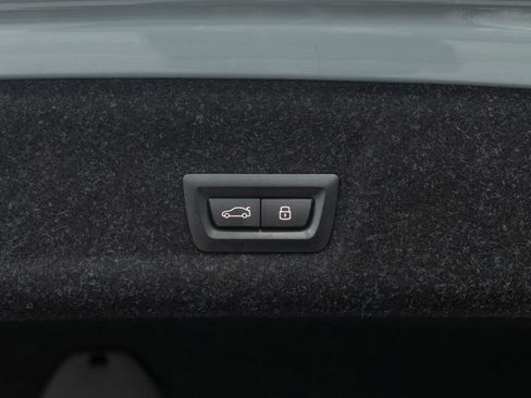 Used 2025 BMW 330i xDrive Sedan image 39