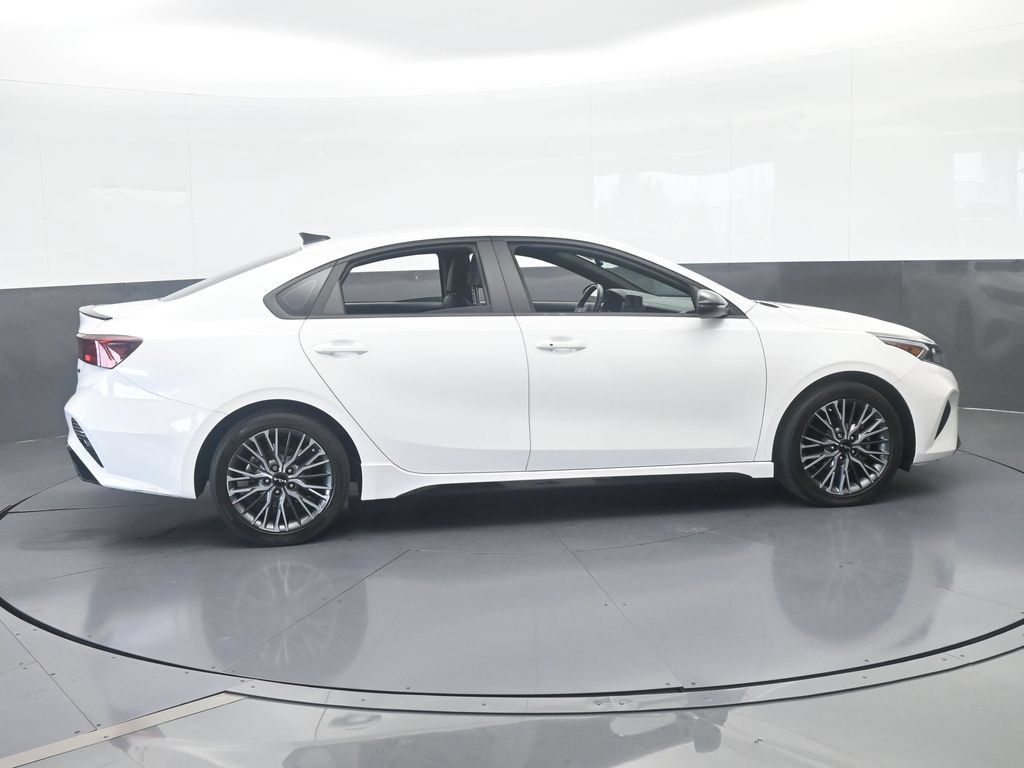 Used 2024 Kia Forte GT-Line FWD image 7