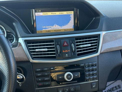 Used 2010 Mercedes-Benz E 350 Sedan image 16