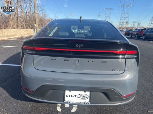 Used 2023 Toyota Prius Limited image 8