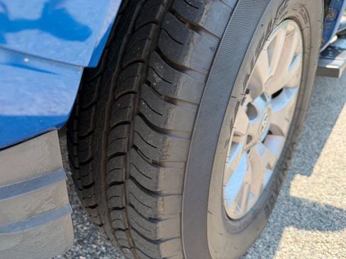Used 2018 Toyota Tacoma SR5 RWD image 42