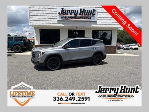 Used 2023 GMC Terrain SLT w/ Infotainment Package II AWD/4WD image 1
