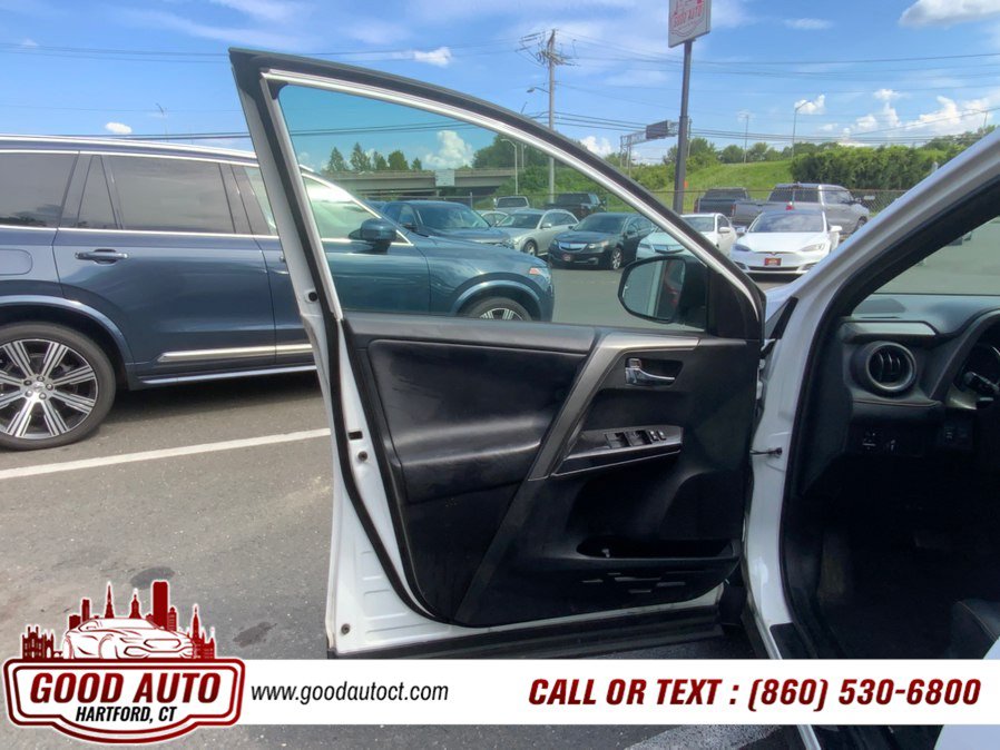 Used 2016 Toyota RAV4 SE AWD/4WD image 9