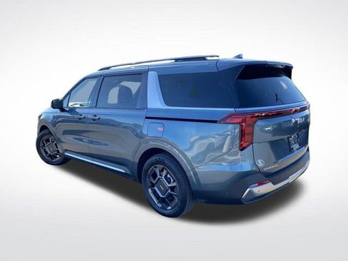 New 2026 Kia Carnival SX image 3