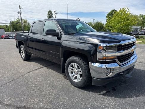 Used 2018 Chevrolet Silverado 1500 LT w/ All Star Edition AWD/4WD image 7