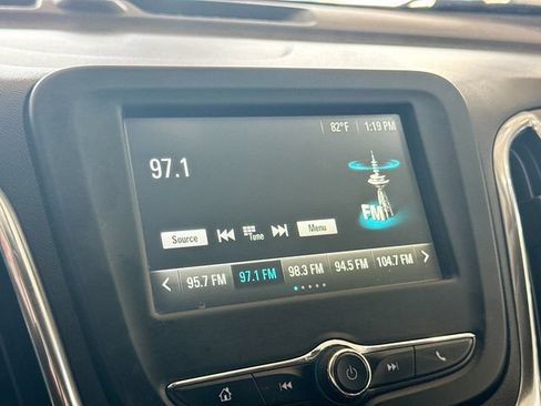 Used 2018 Chevrolet Equinox LT AWD/4WD image 15
